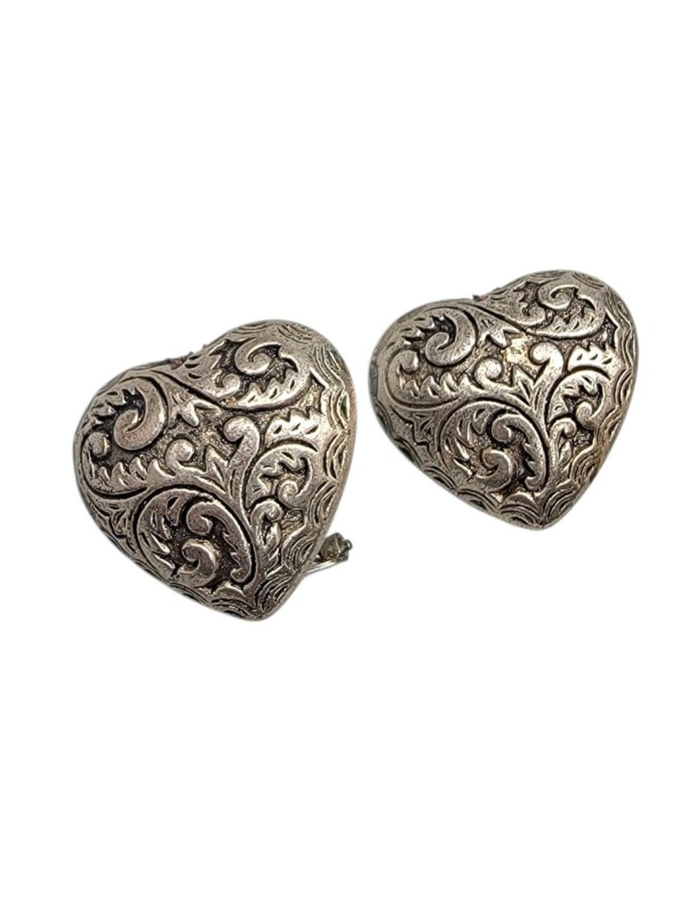 Vintage Etched Puffy Heart Leverback Earrings Pierced Ears Vintage Silver Tone - Picture 13 of 14